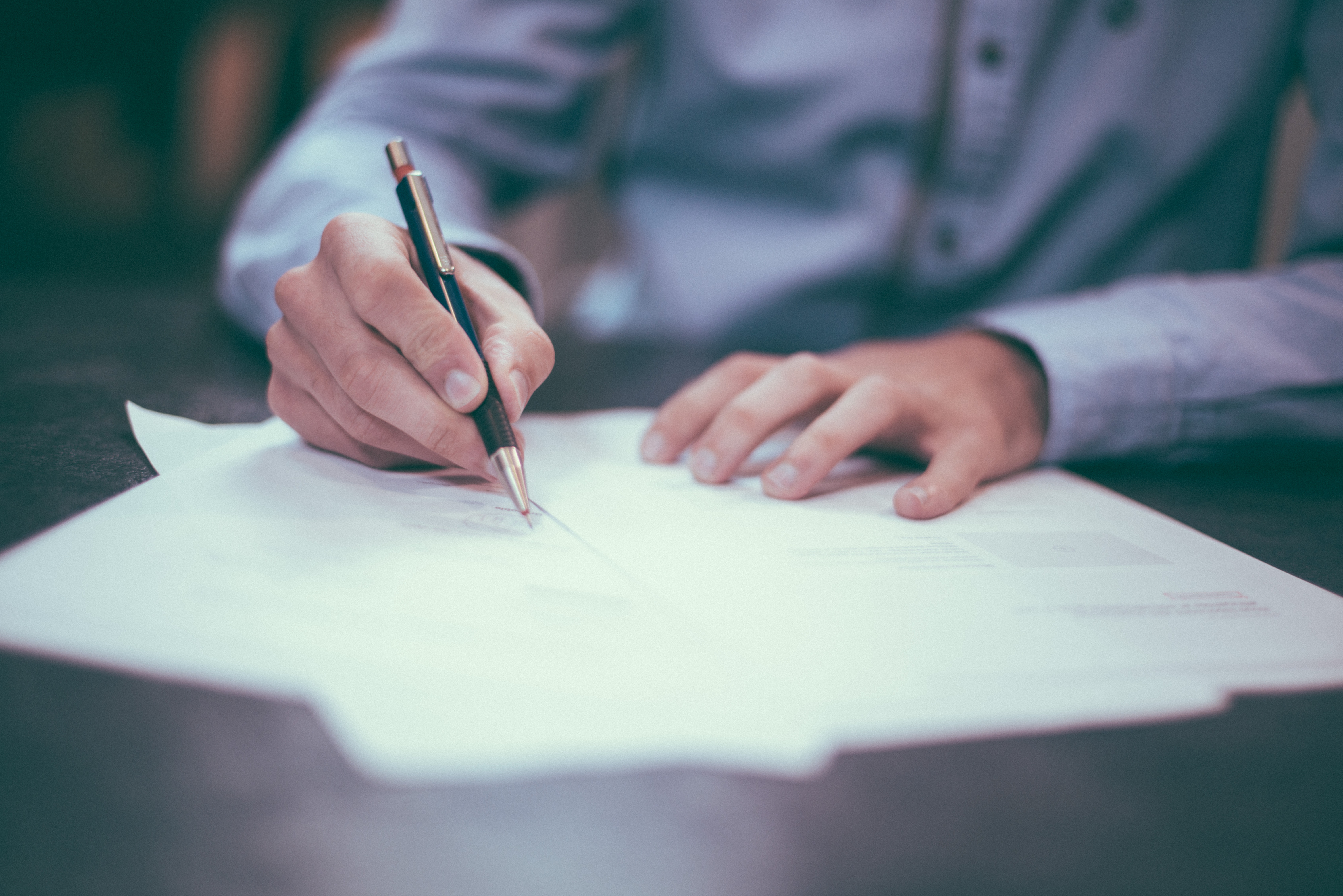 locally & internationally experienced legal practitioners